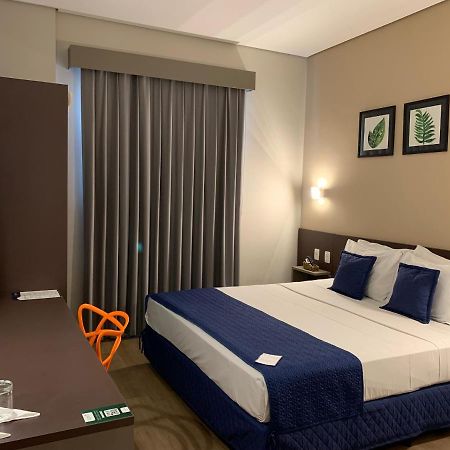 Summit Suites Hotel Pindamonhangaba Zewnętrze zdjęcie