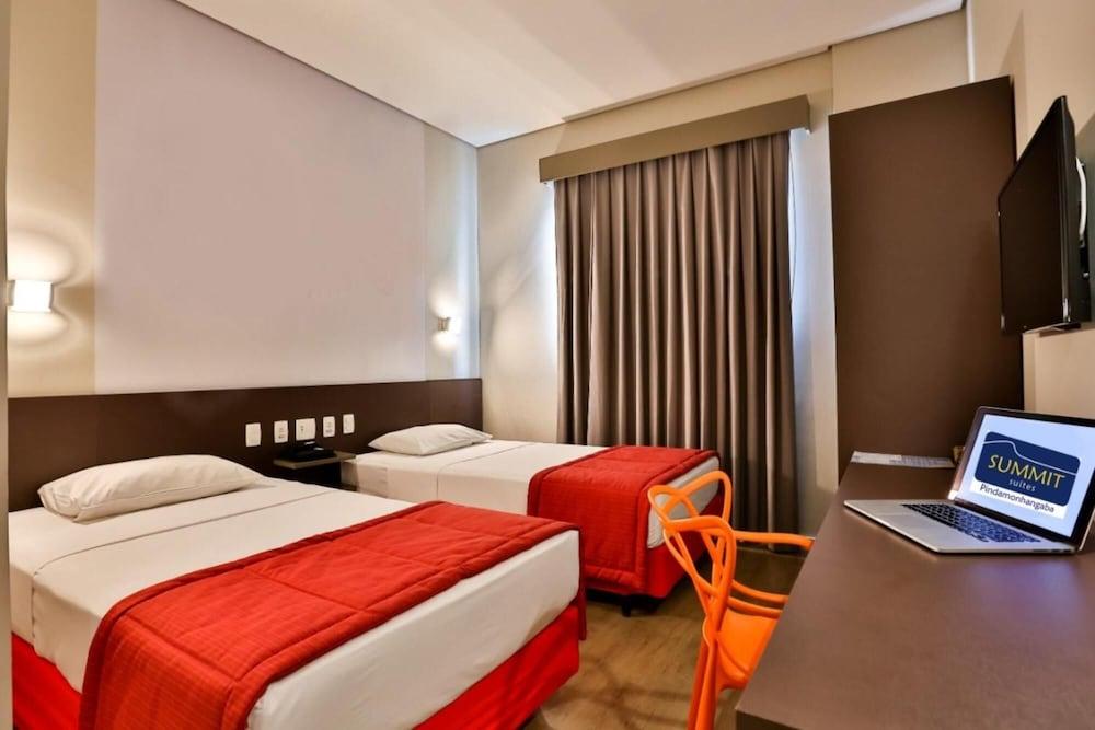 Summit Suites Hotel Pindamonhangaba Zewnętrze zdjęcie