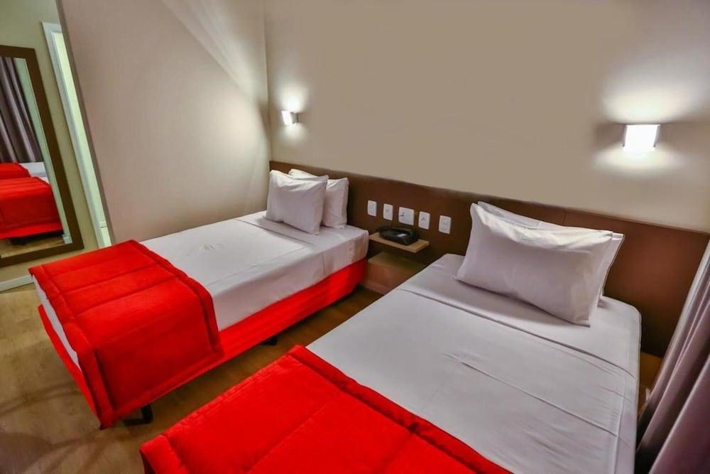 Summit Suites Hotel Pindamonhangaba Zewnętrze zdjęcie