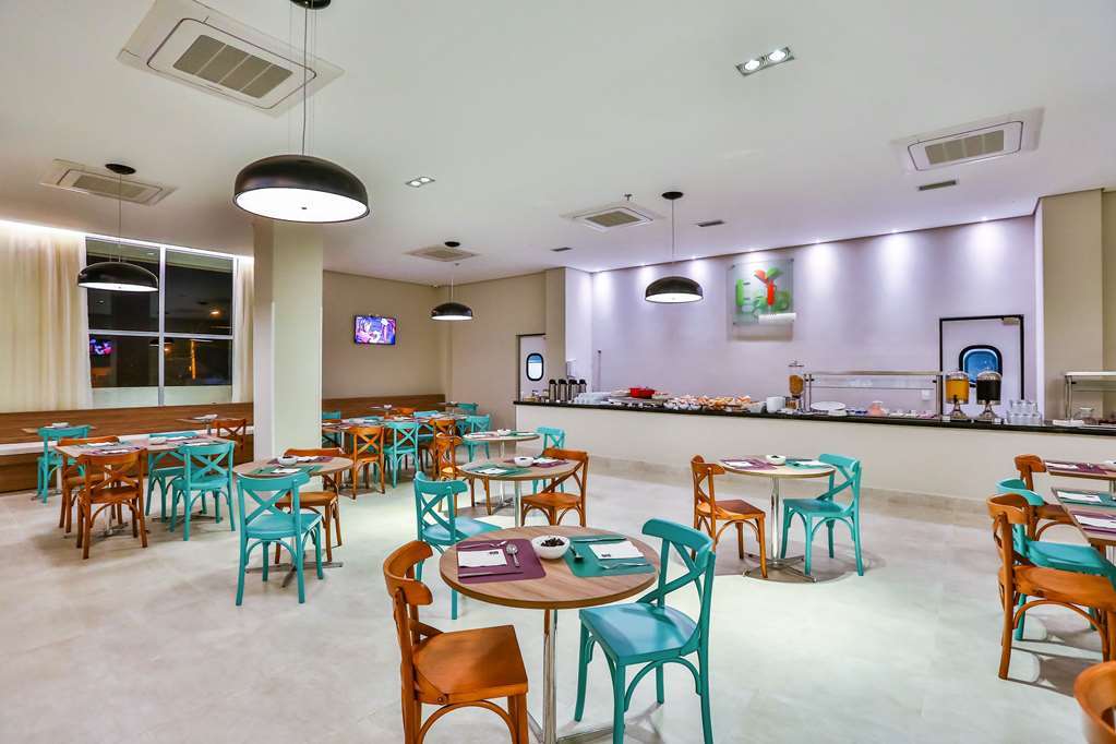 Summit Suites Hotel Pindamonhangaba Restauracja zdjęcie