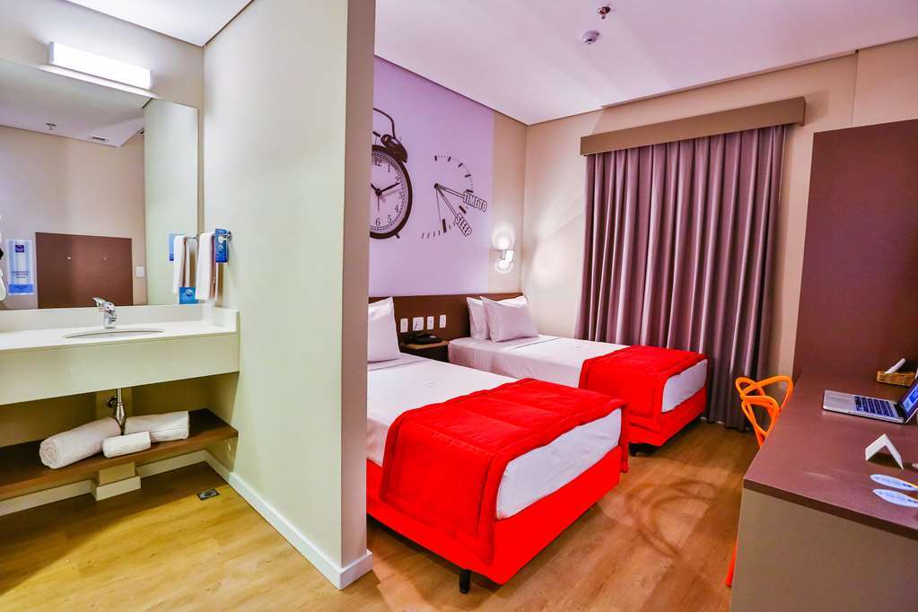 Summit Suites Hotel Pindamonhangaba Pokój zdjęcie